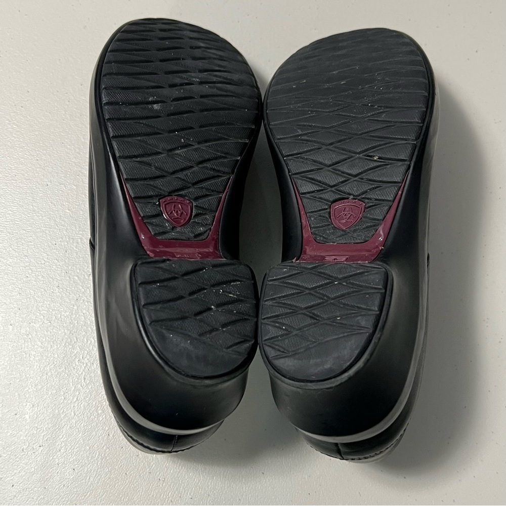 ARIAT Slip On Black Leather Clogs - Picture 11 of 14